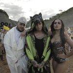 Anitta e J Balvin em clima de apocalipse no bastidor de ‘Machika’