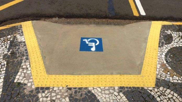 n_rampas_acessibilidade