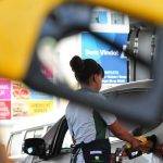 Postos voltam a subir o preço da gasolina em Araras, SP