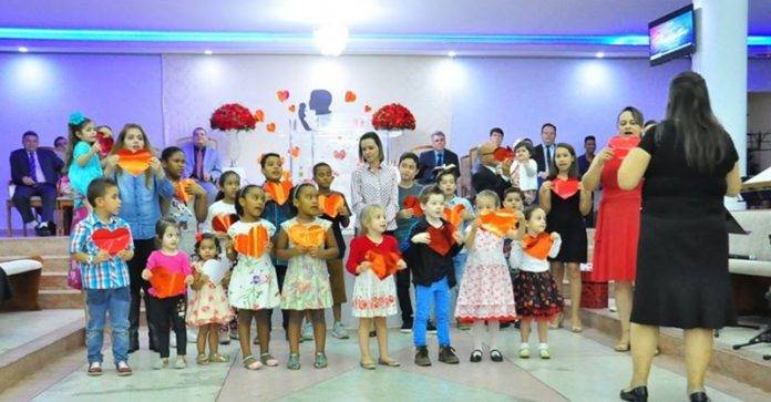 32294289_2133361960219051_7816518107064696832_n