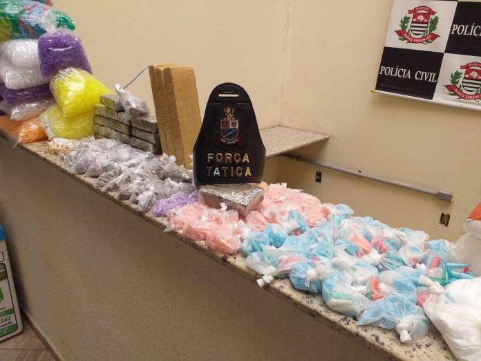 865ec775-19ef-4145-8f3d-38d3a129c5f9