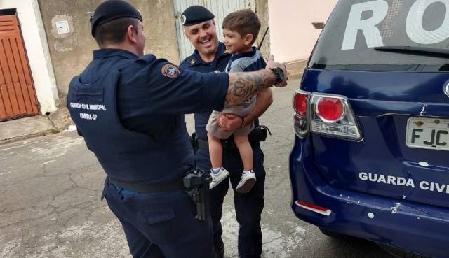 f6d81485-243d-4b80-b651-03db733d3c7c