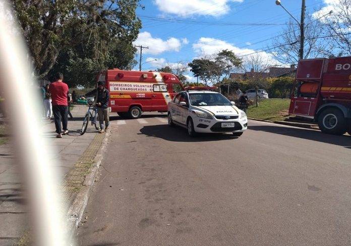 charqueadas Ataque com machadinha deixa alunos e professora feridos em escola