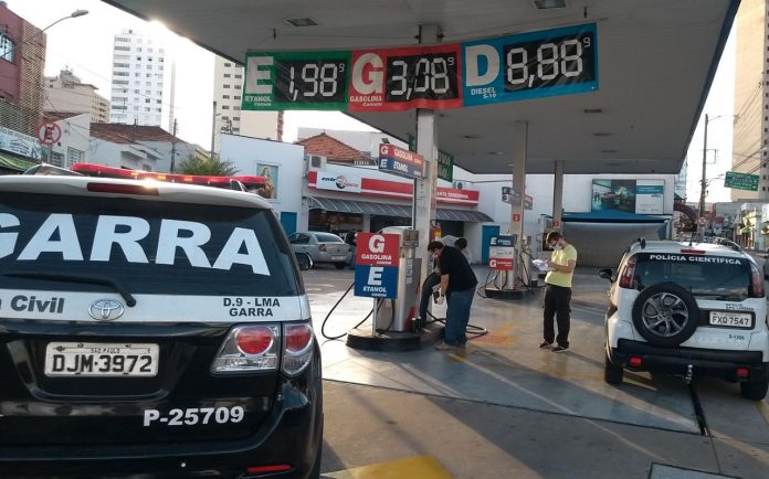 4e1c0bd8-9369-4e67-b77e-0b44ce9be28a