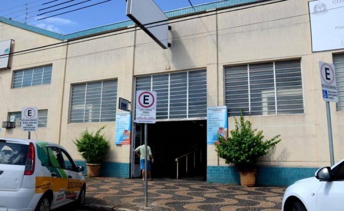 Empresas abrem vagas de emprego em Araras, SP