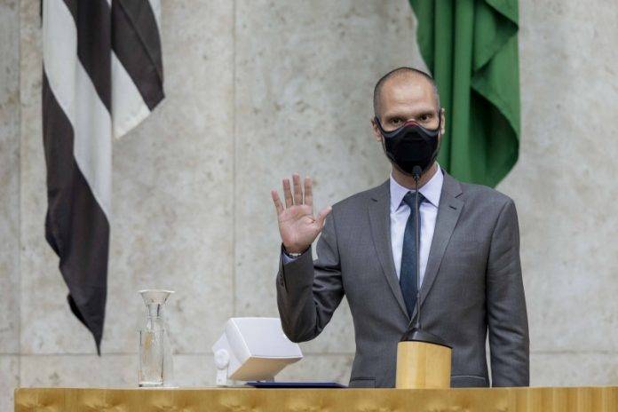 Política não é para intolerantes