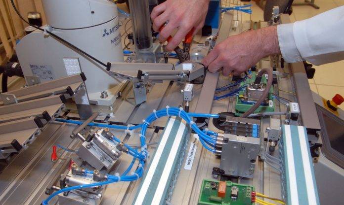 17504218486_5bec311fbf_o_0