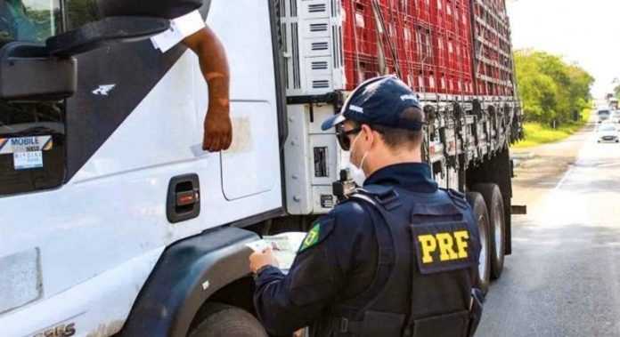 prf-intensifica-fiscalizacao-de-caminhoes-29072021164150544