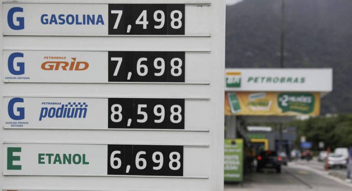 reuters-posto-de-combustivel-rio-de-janeiro-1500-27102021101340089
