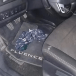 Padrasto é preso após ser flagrado sem cueca com enteada de 11 anos dentro de carro