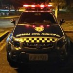 Homem ameaça médico durante espera para atendimento na UPA, agride e tenta pegar arma de guarda civil municipal e acaba detido em Araras, SP