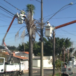 Apesar das reclamações da população, prefeitura garante que mais de 7 mil pontos de iluminação já têm lâmpadas de LED em Araras, SP